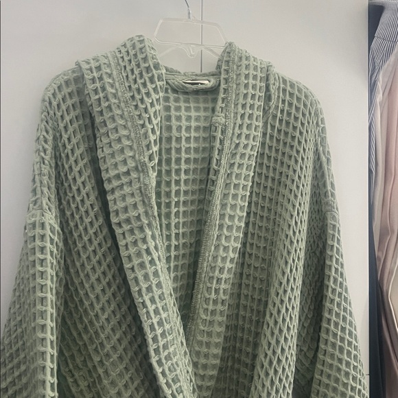 Green Waffle Knit Men's or women’s Robe - Picture 2 of 7